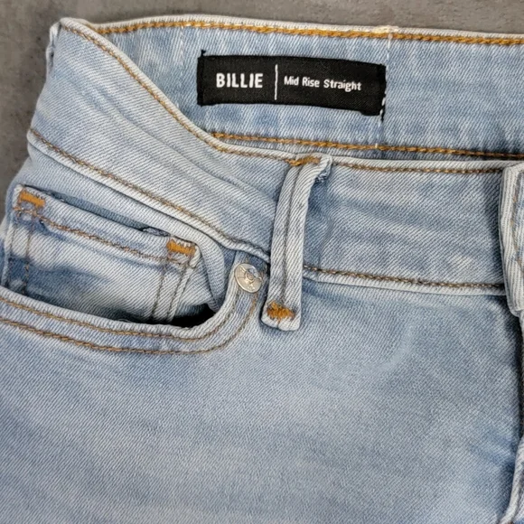 True Religion Women's Billie Mid Rise Straight Leg Jean, Light Wash, Size 24 - Picture 8 of 13